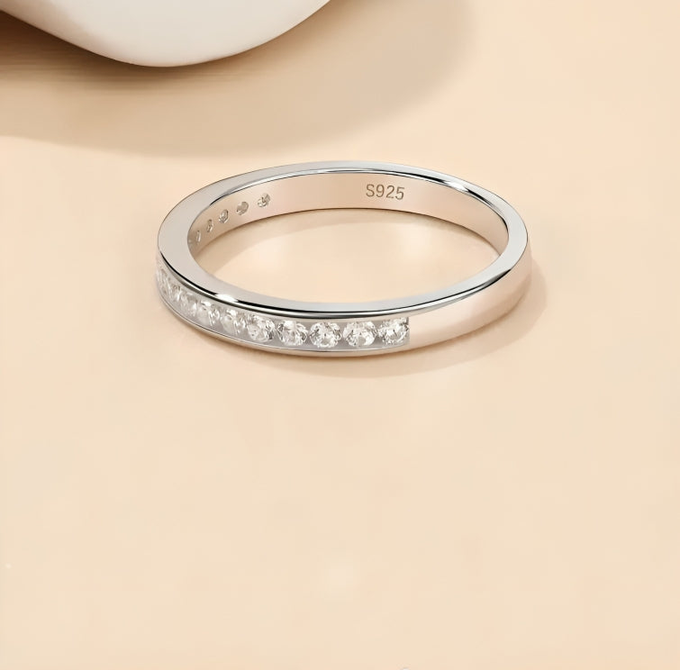 Daisy Philip Moissanite Dimond Ring for Her in Platinum Plated 925 Sterling Silver Engagement