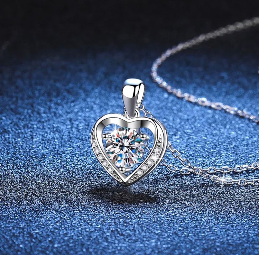 Daisy Philip Moissanite Necklace Heart, 1 Carat Moissanite Diamond Necklace Gifts for Her