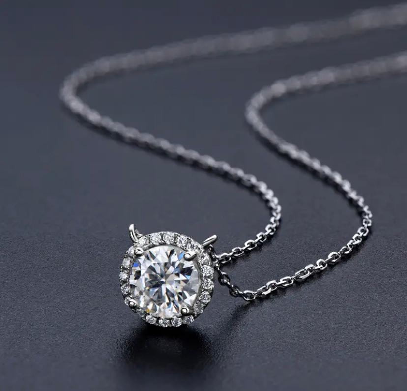 Daisy Philip 1.2ct Moissanite Round Cut Halo Pendant Necklace for Women, 14K White Yellow Rose Gold Gifts For Her